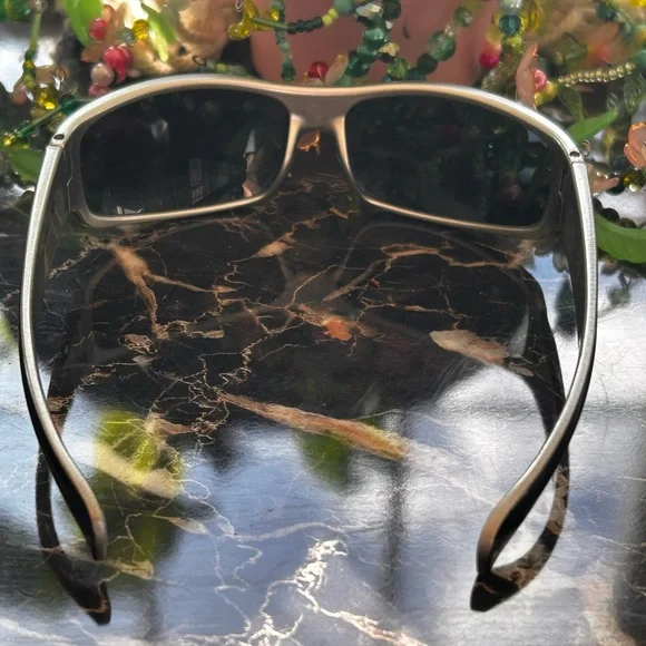 EUC Bolle Children’s Pirahna Jr Sunglasses with case - Picture 11 of 16